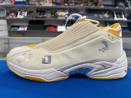 Shaquille O’Neal Autographed Signed Size 22 Game Worn Shoe Lakers Authentication