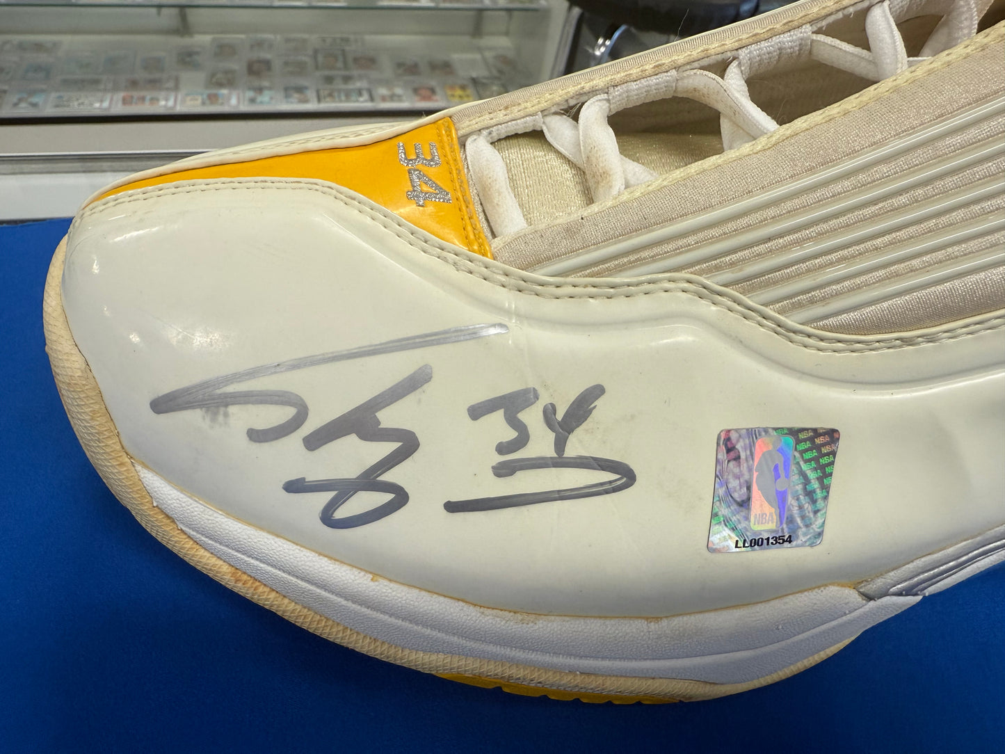 Shaquille O’Neal Autographed Signed Size 22 Game Worn Shoe Lakers Authentication